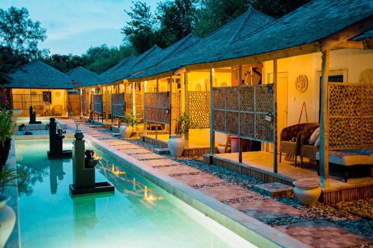 Bungalow Cafe Gili Beachfront Гілі-Мено Екстер'єр фото